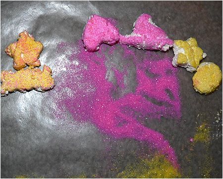 WHY ARE THE OTHER PEEPS STAYING AWAY FROM THE MUTANT PEEPS? SEGREGATION :(