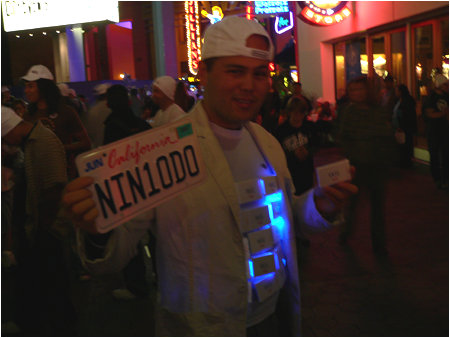 I don't care about your license plate, gimme a goddamned glowing gift card!